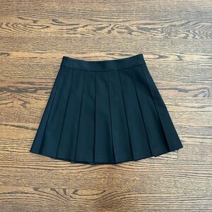 Aritzia Sunday Best Black Pleated Skirt